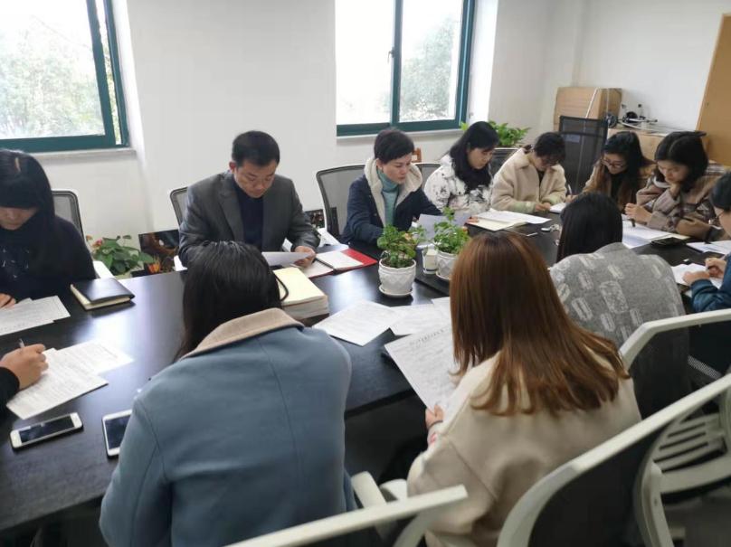 姚燕燕最新高科技产品引领科技重塑未来，未来触手可及