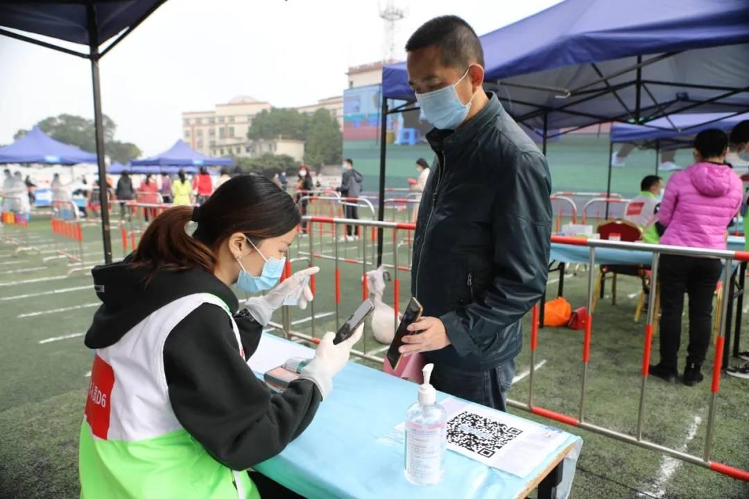 卫健委最新肺炎疫情科技助力智能健康新时代，科技守护神器引领智能健康新篇章