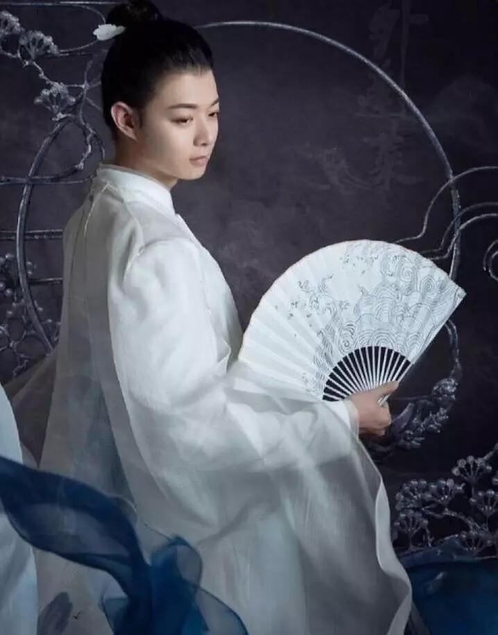 卷珠帘电视剧，小巷深处的特色小店探秘之旅