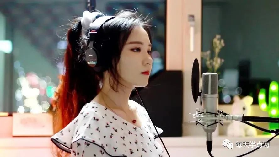 妹，一起聆听最新曲旋律