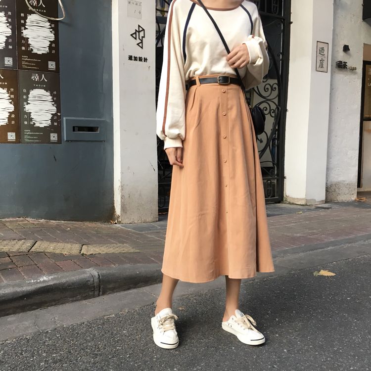 新款超长裙，时尚潮流的优雅展现