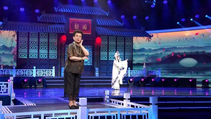 走进大戏台最新一期，巷弄深处的特色小店探秘之旅