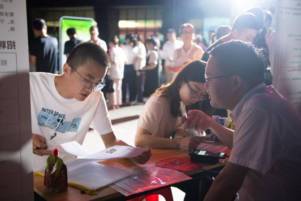 宁乡最新招聘2025，小巷深处的职业机遇