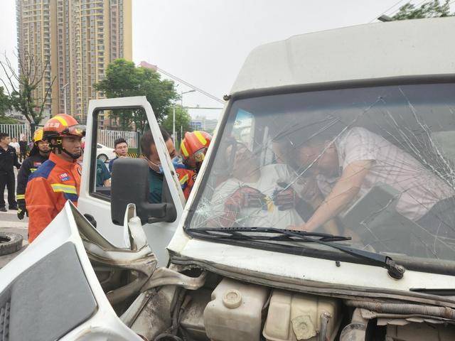 湖北车祸最新报道，深度分析与个人观点