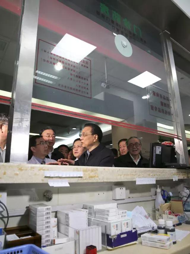 九价疫苗最新价格揭秘，奇妙旅程中的友情力量与温馨小故事