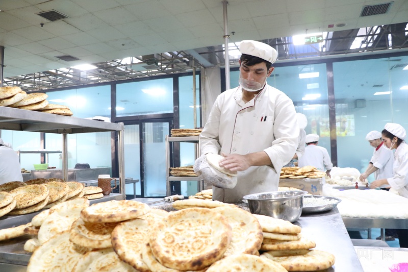 最新馕坑，美食之旅中的变化与成长